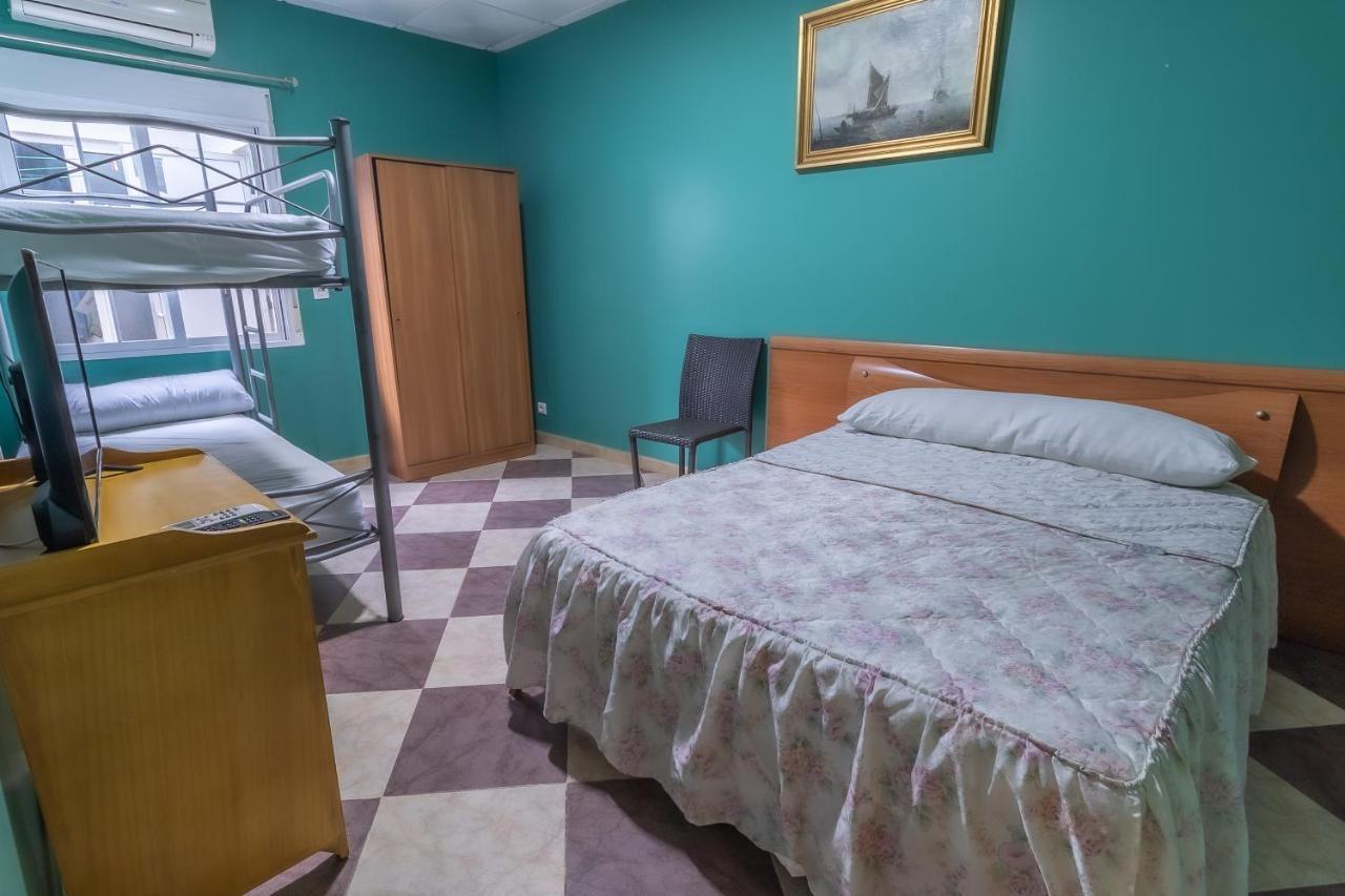 Albergue Rojo Plata Torremegía Extérieur photo