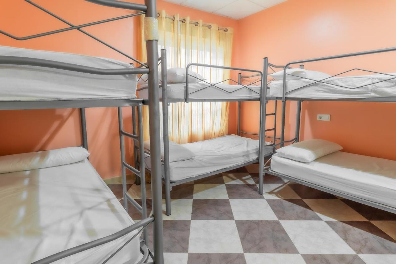 Albergue Rojo Plata Torremegía Extérieur photo