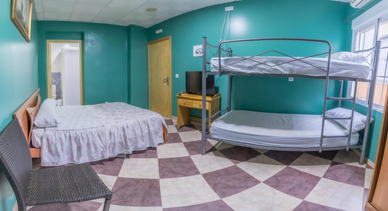 Albergue Rojo Plata Torremegía Extérieur photo